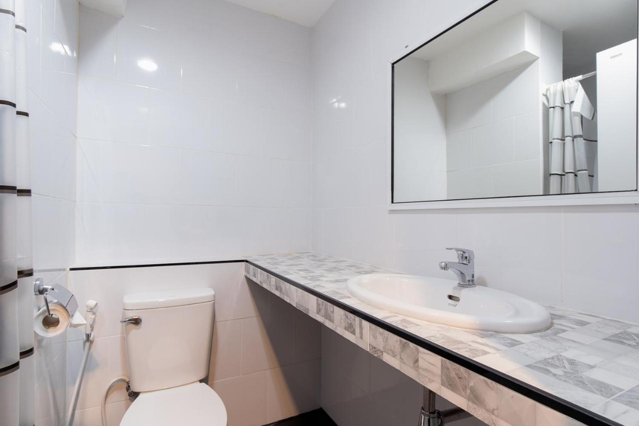 Buri Hostel בנגקוק מראה חיצוני תמונה